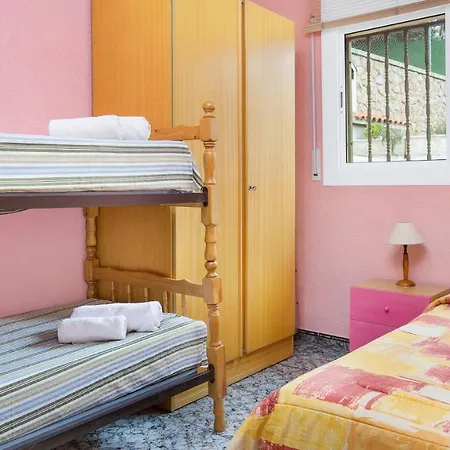 Sleeps 13